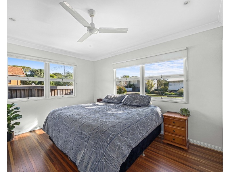 8 Erbacher Street, Centenary Heights QLD 4350