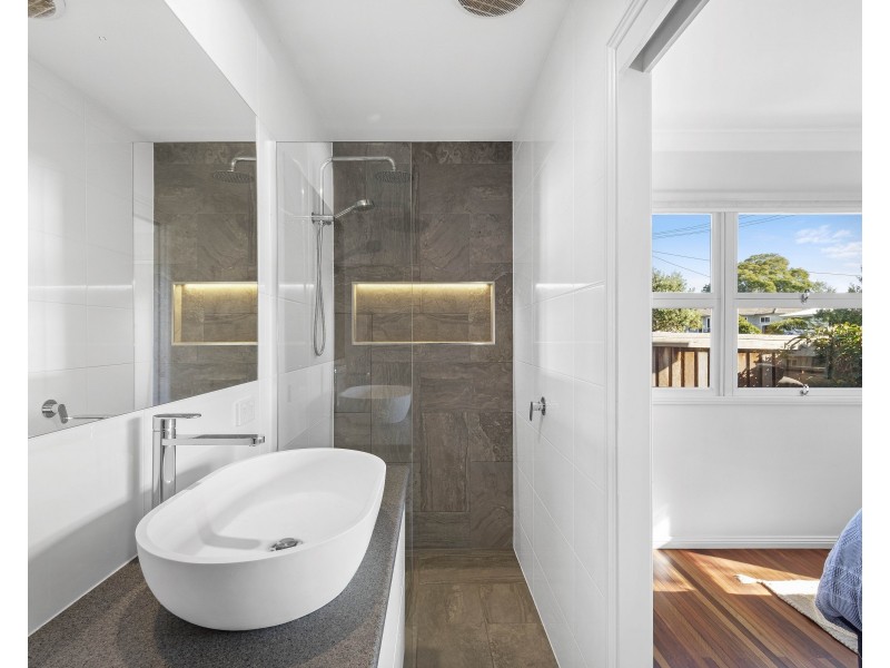 8 Erbacher Street, Centenary Heights QLD 4350