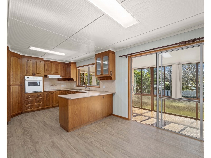 2 Dunmore Street, East Toowoomba QLD 4350