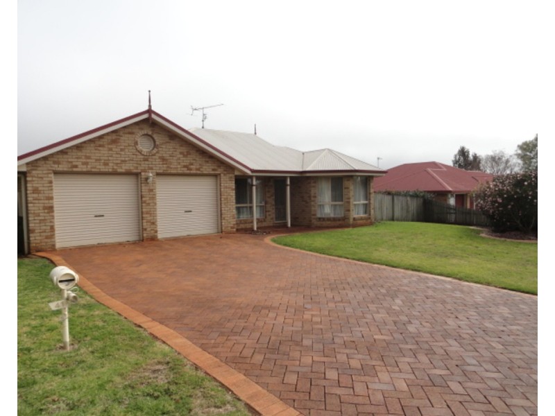 41 Dandelion Drive, Middle Ridge QLD 4350