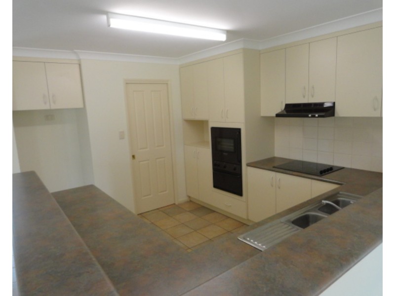 41 Dandelion Drive, Middle Ridge QLD 4350