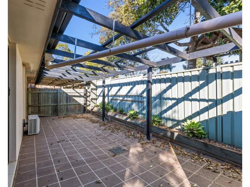2/10 Denis Street, South Toowoomba QLD 4350