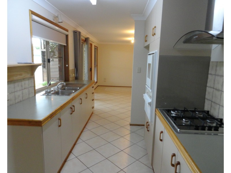 4 Zoe Court, Centenary Heights QLD 4350