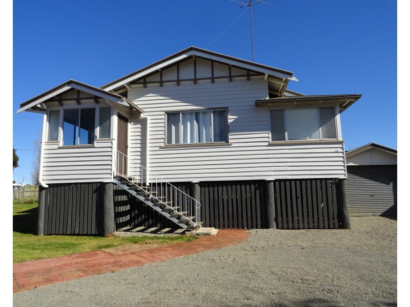 125 West Street, Newtown QLD 4350