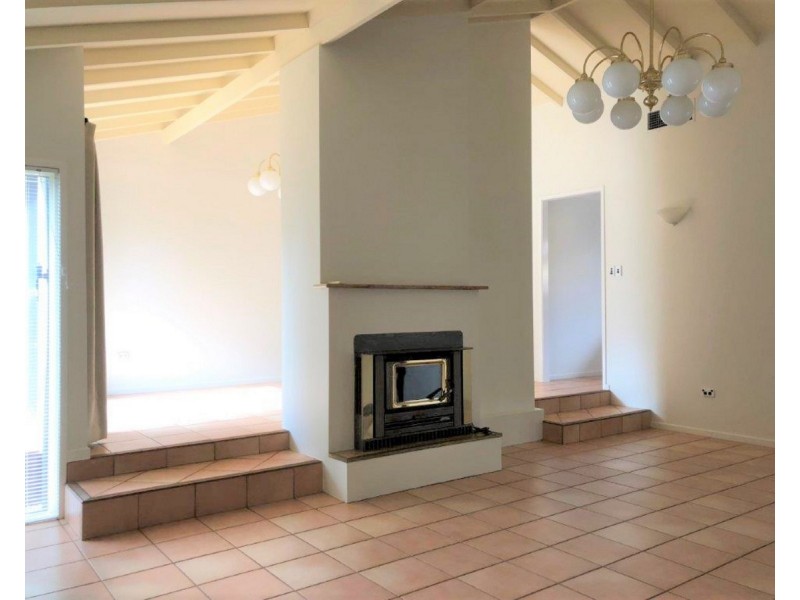 1 Mina Street, Rangeville QLD 4350