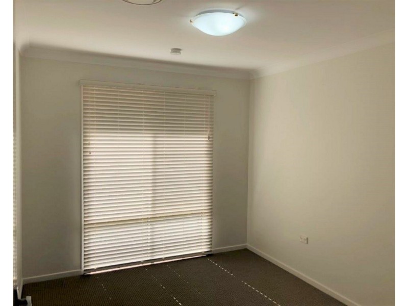 1 Mina Street, Rangeville QLD 4350
