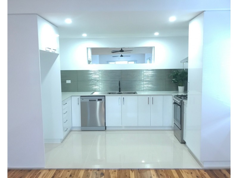 17 Cay Street, Newtown QLD 4350