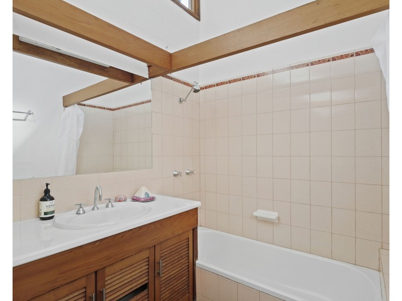 2 Highview Court, Prince Henry Heights QLD 4350