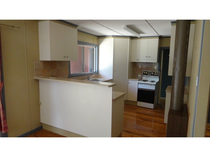 28 McNamara Street, Centenary Heights QLD 4350
