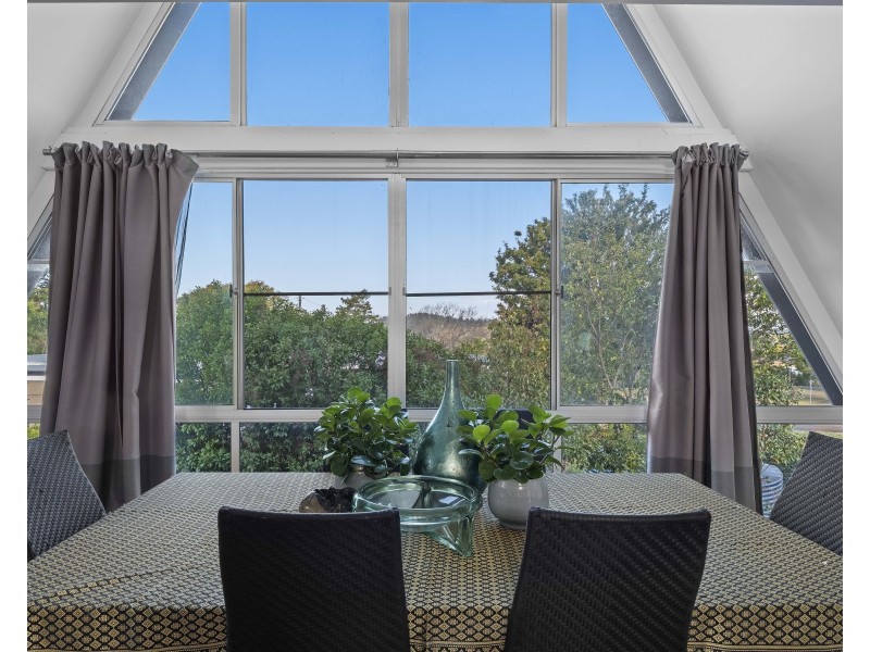 24 Tourist Road, East Toowoomba QLD 4350