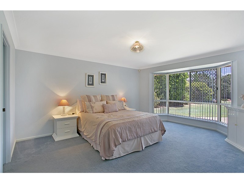 8 Parsley Drive, Middle Ridge QLD 4350