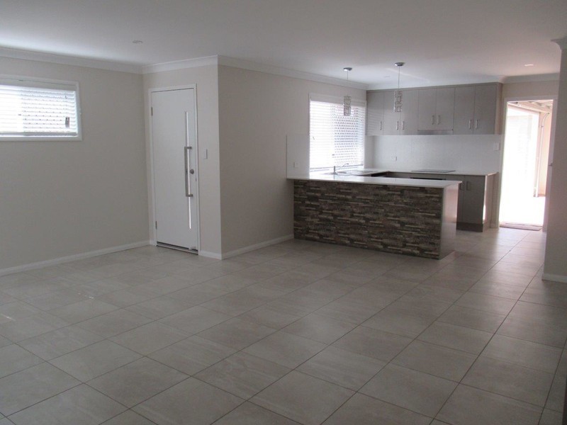 1b Bruntnell Street, Kearneys Spring QLD 4350