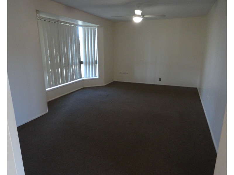 11 Montana Street, Wilsonton Heights QLD 4350