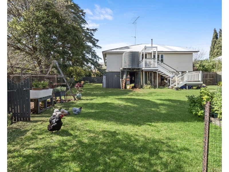 121 Mackenzie Street, East Toowoomba QLD 4350