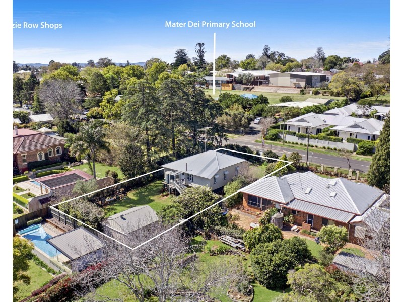 121 Mackenzie Street, East Toowoomba QLD 4350