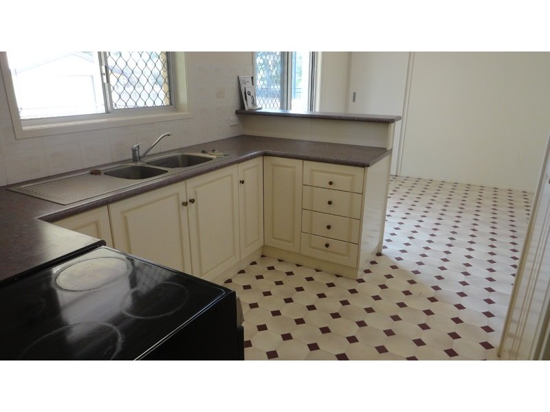 15 SARDON STREET, Centenary Heights QLD 4350