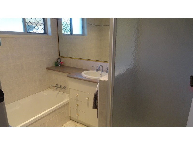 15 SARDON STREET, Centenary Heights QLD 4350