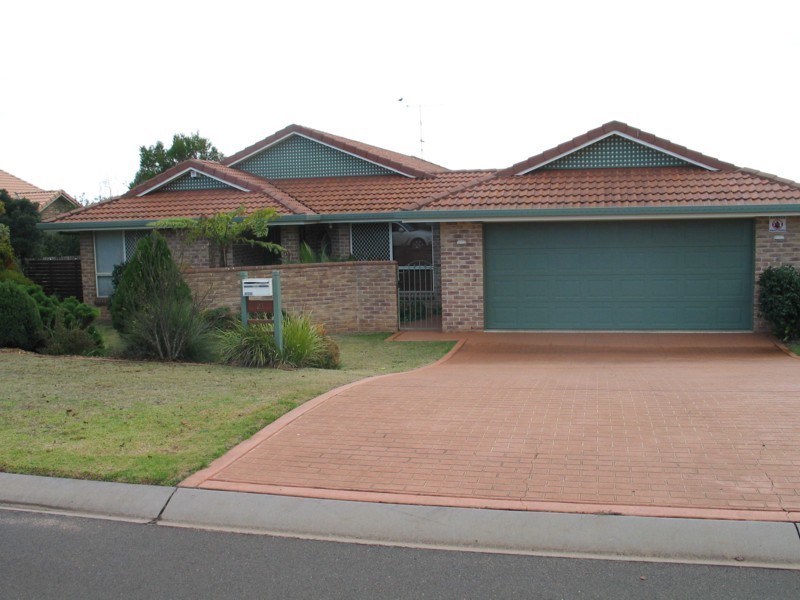 21 Jutsum Street, Middle Ridge QLD 4350