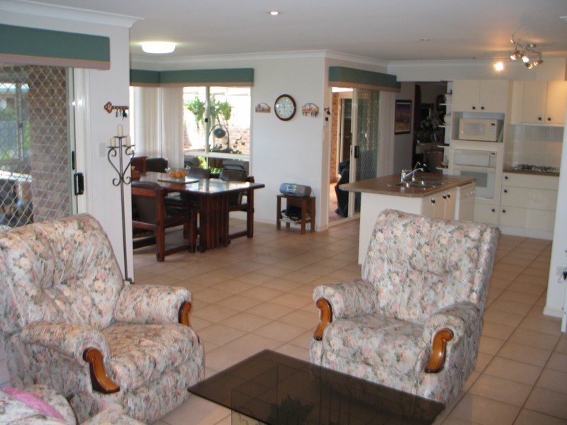 21 Jutsum Street, Middle Ridge QLD 4350