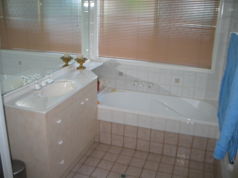 21 Jutsum Street, Middle Ridge QLD 4350