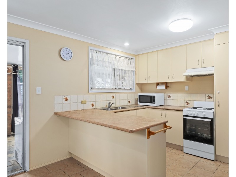 37 Lindberg Street, Wilsonton QLD 4350