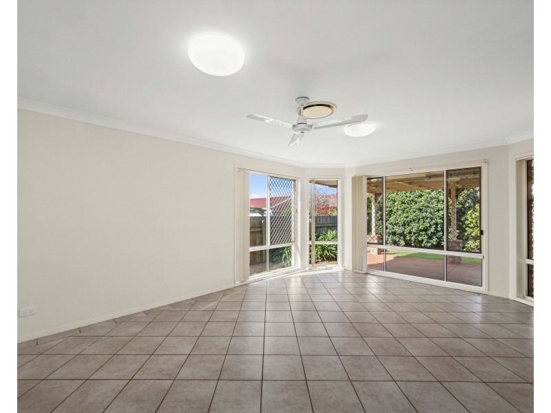 3 Chelwyn Street, Middle Ridge QLD 4350