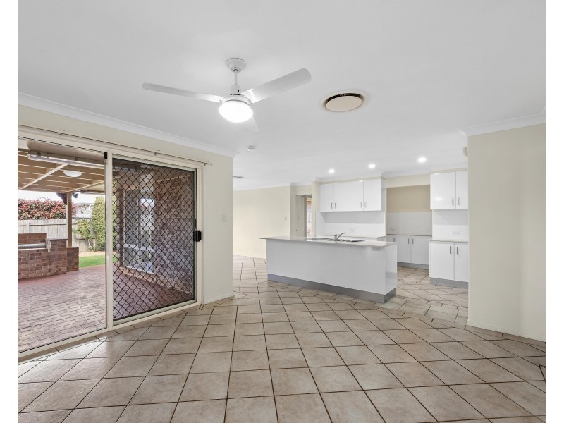 3 Chelwyn Street, Middle Ridge QLD 4350