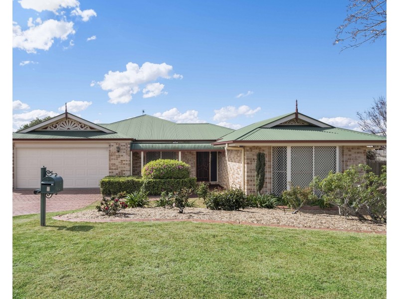 3 Chelwyn Street, Middle Ridge QLD 4350