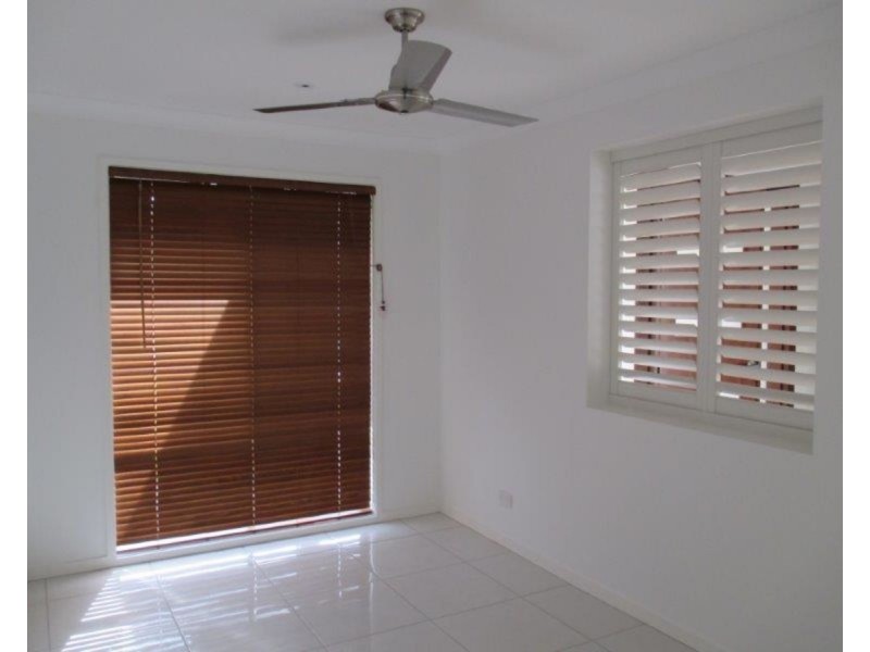 414 Mackenzie Street, Middle Ridge QLD 4350