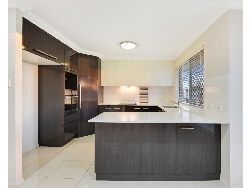 1/310a Hume Street, Centenary Heights QLD 4350