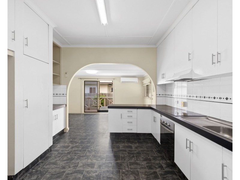 32 Murray Street, Pittsworth QLD 4356