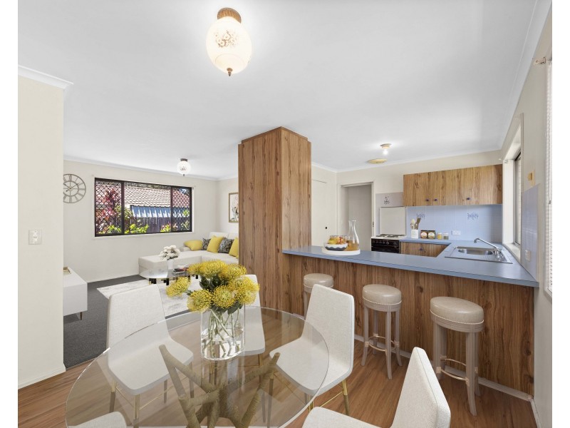 2/16a Lendrum Street, Newtown QLD 4350