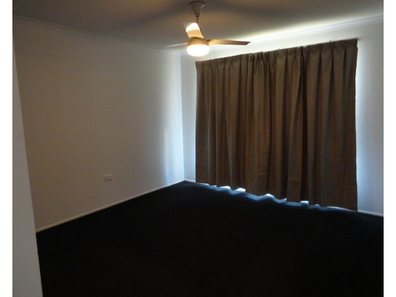 15 O’BEIRNE Street, Kearneys Spring QLD 4350