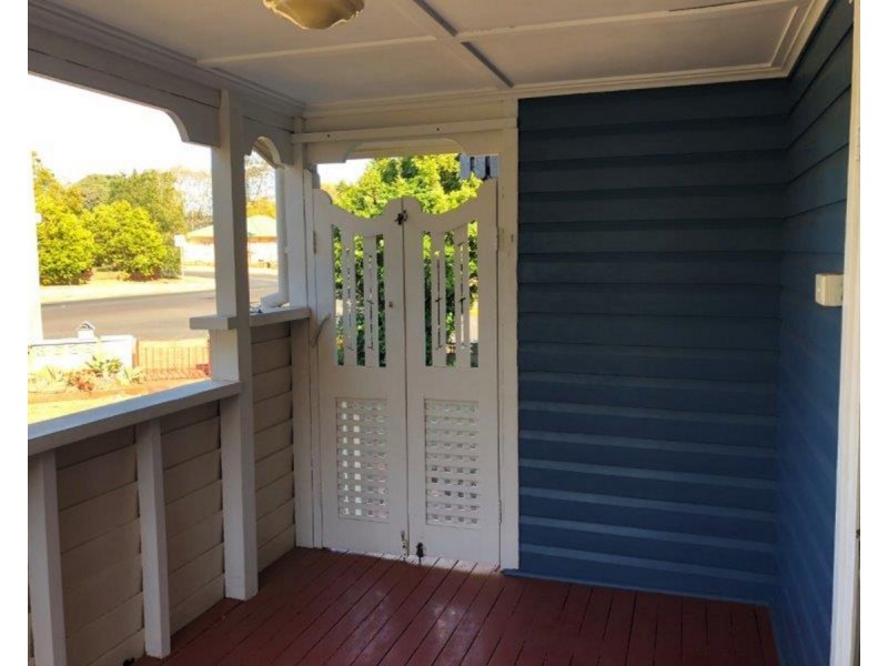85 Stephen Street, Harristown QLD 4350