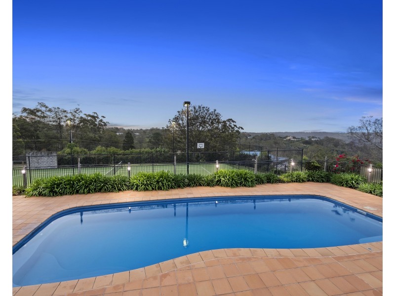 1 Keira Court, Blue Mountain Heights QLD 4350