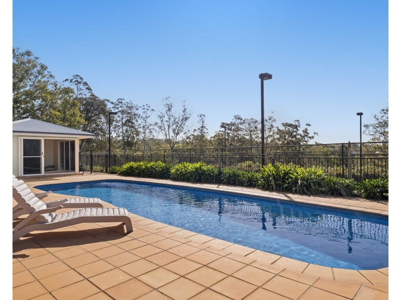 1 Keira Court, Blue Mountain Heights QLD 4350