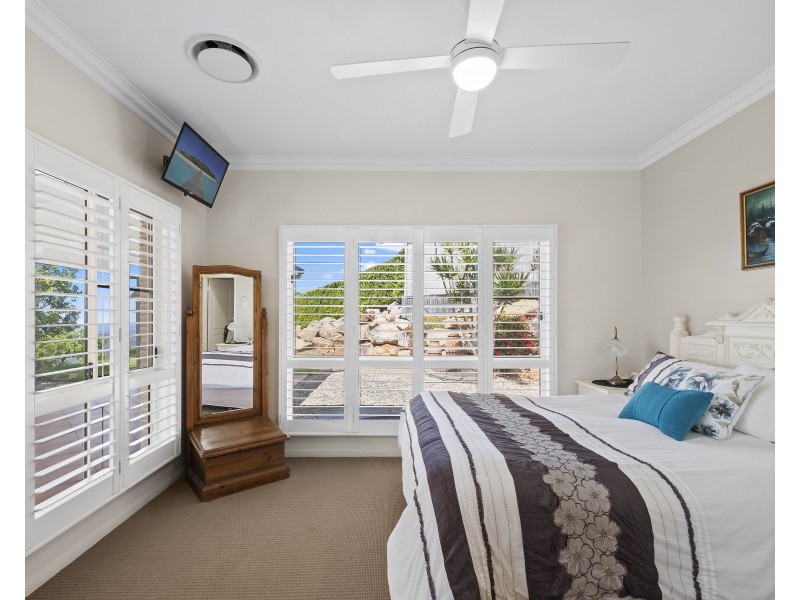 1 Keira Court, Blue Mountain Heights QLD 4350