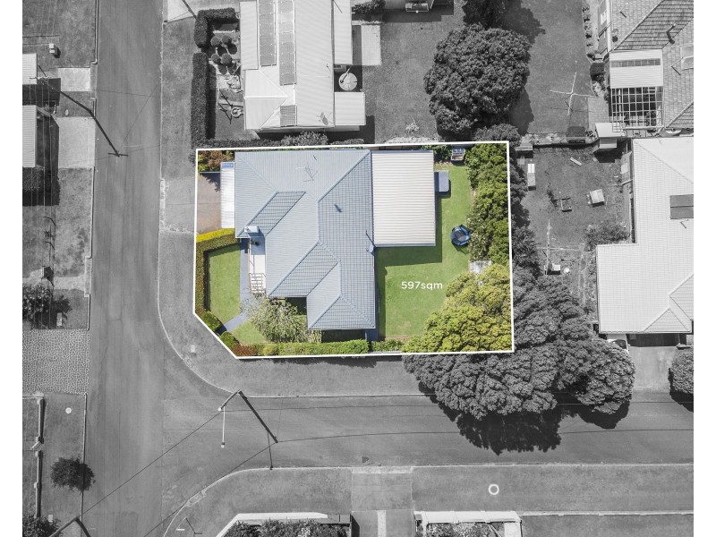 26 Loch Street, Centenary Heights QLD 4350