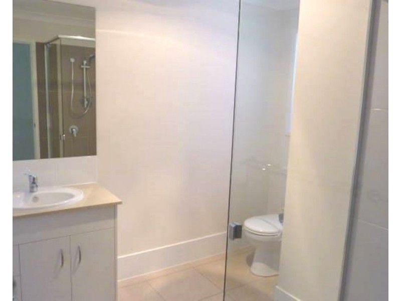 1/2a Beatty Street, Mount Lofty QLD 4350