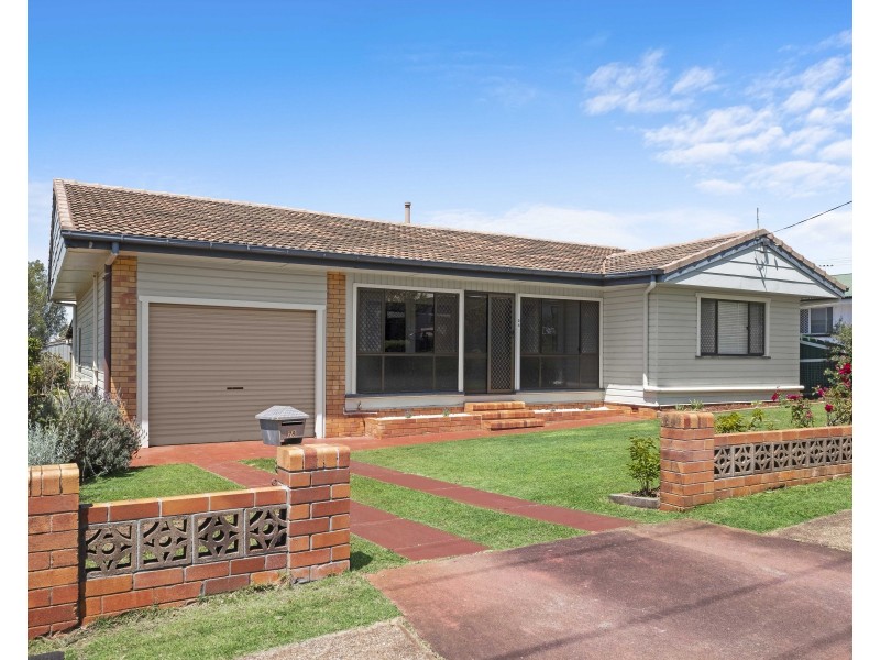 28 Welcombe Avenue, Rockville QLD 4350