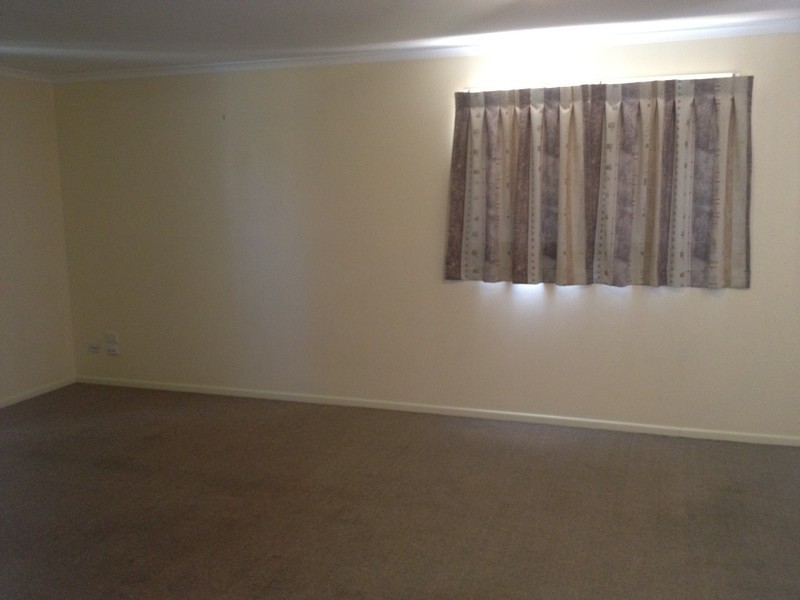 526 Greenwattle Street, Newtown QLD 4350