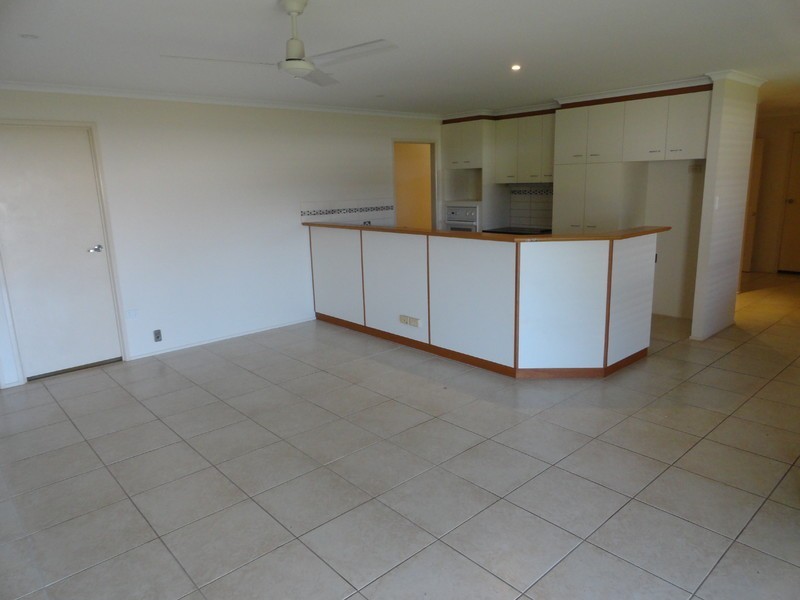 10 Fern Drive, Kearneys Spring QLD 4350