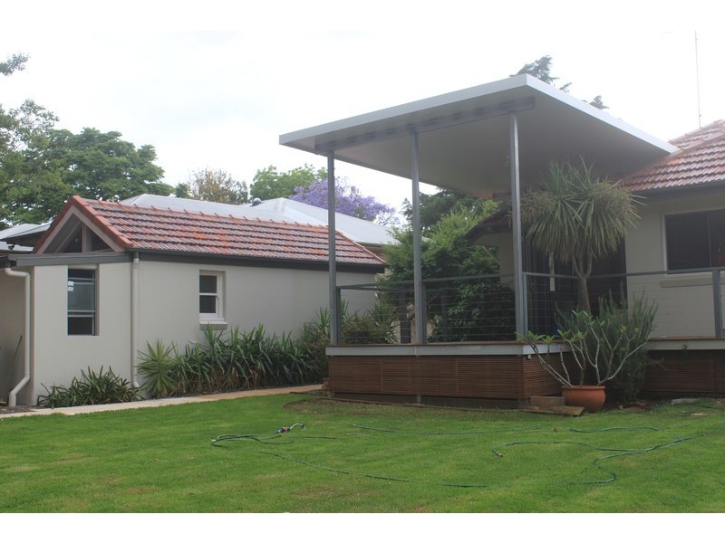 5 Lydwin Crescent, East Toowoomba QLD 4350