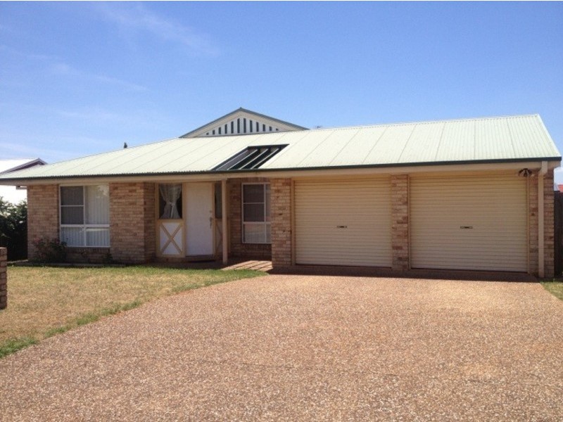 17 Gouldson Drive, Kearneys Spring QLD 4350