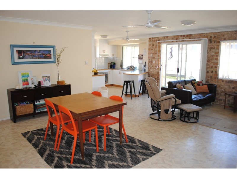 17 Gouldson Drive, Kearneys Spring QLD 4350