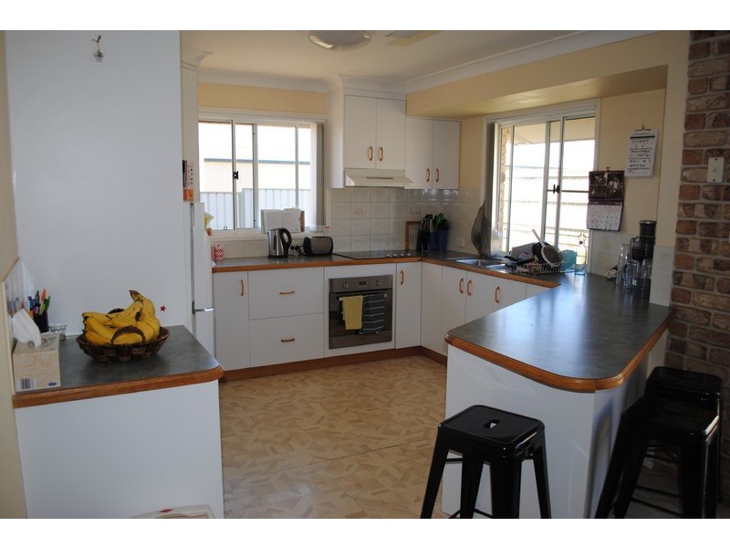 17 Gouldson Drive, Kearneys Spring QLD 4350