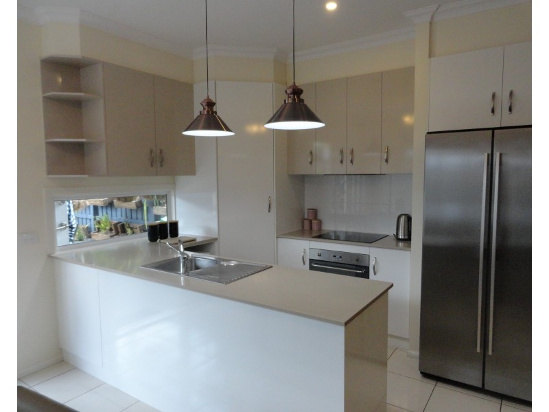 2/89 Phillip Street, South Toowoomba QLD 4350