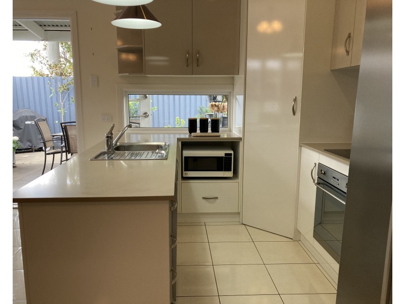 2/89 Phillip Street, South Toowoomba QLD 4350