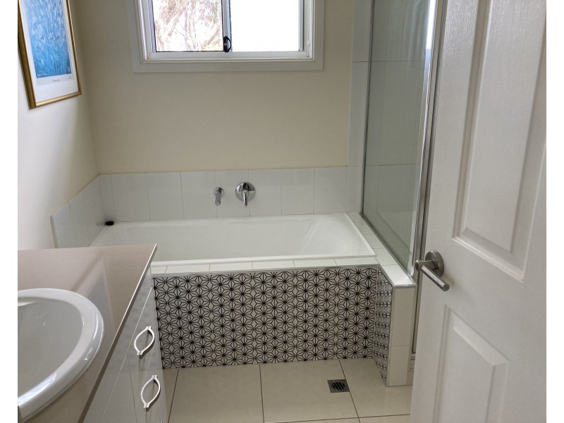 2/89 Phillip Street, South Toowoomba QLD 4350