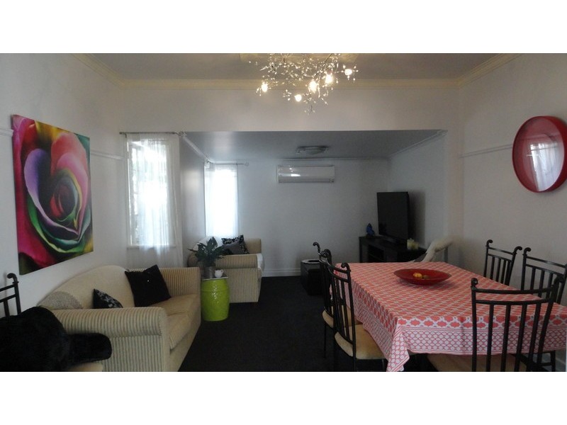 29 Collins Street, Mount Lofty QLD 4350